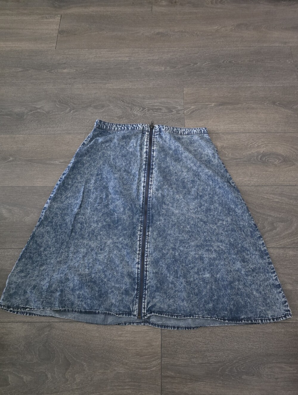 Forever 21 Acid Wash Denim A-Line Skirt with Center Zipper - Blue